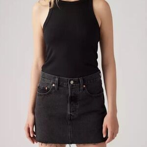 Black Levi’s Denim Skirt